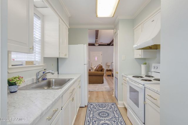 100 Brentwood Boulevard, Lafayette, LA 70503