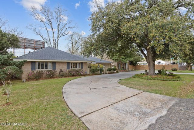 100 Brentwood Boulevard, Lafayette, LA 70503
