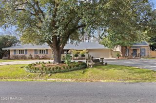 100 Brentwood Boulevard, Lafayette, LA 70503