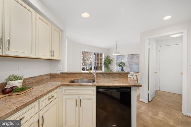 1509 DEER POINT WAY, Reston, VA 20194