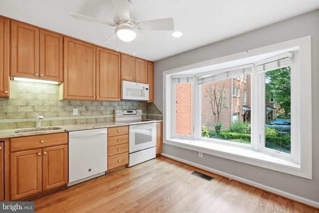 6924 MCLEAN PARK MANOR CT, Mclean, VA 22101