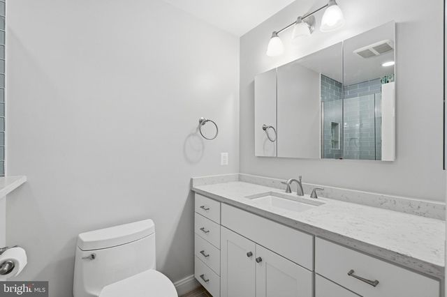 6924 MCLEAN PARK MANOR CT, Mclean, VA 22101
