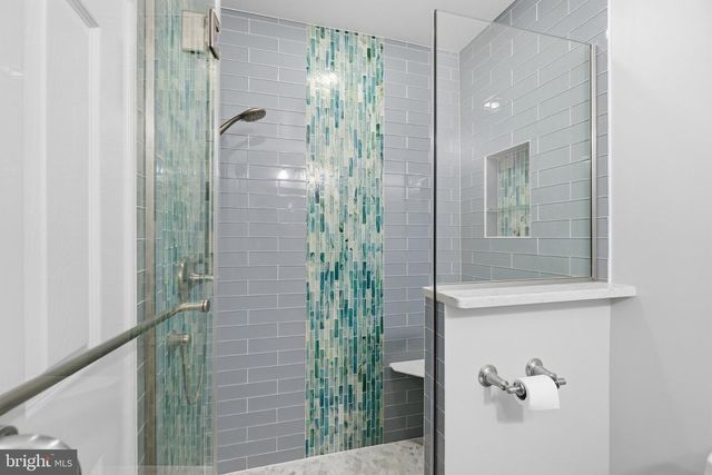 6924 MCLEAN PARK MANOR CT, Mclean, VA 22101