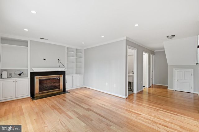 6924 MCLEAN PARK MANOR CT, Mclean, VA 22101