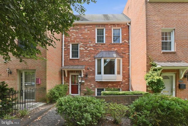 6924 MCLEAN PARK MANOR CT, Mclean, VA 22101