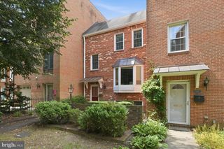 6924 MCLEAN PARK MANOR CT, Mclean, VA 22101