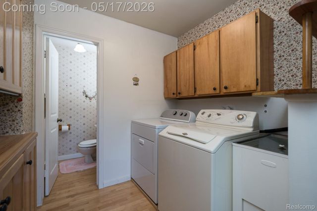 109 Bowdoinhill Drive, Rochester Hills, MI 48309