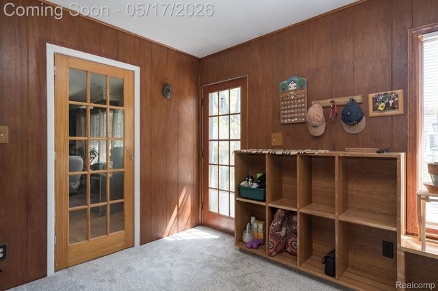 109 Bowdoinhill Drive, Rochester Hills, MI 48309