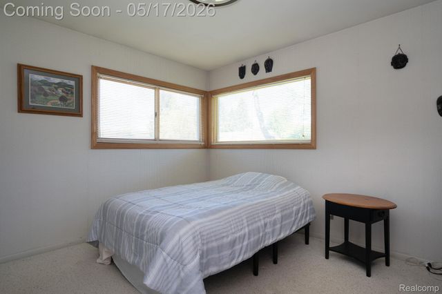 109 Bowdoinhill Drive, Rochester Hills, MI 48309