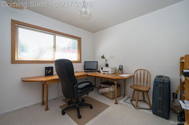 109 Bowdoinhill Drive, Rochester Hills, MI 48309