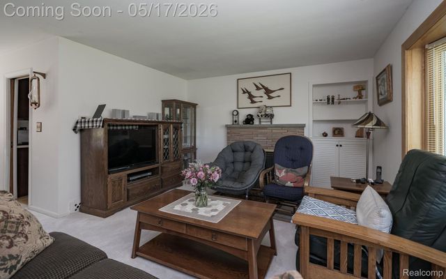 109 Bowdoinhill Drive, Rochester Hills, MI 48309