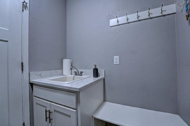 687 Creek Lane, Grand Junction, CO 81505