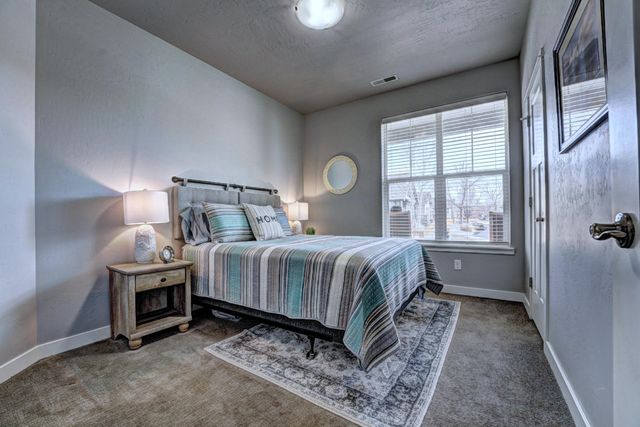 687 Creek Lane, Grand Junction, CO 81505