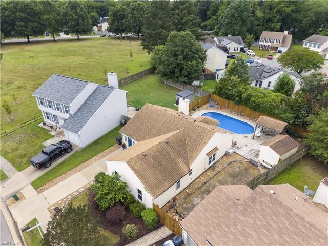 1925 Stillwood LN, Virginia Beach, VA 23456