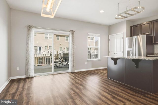 159 VILLAGE GREEN LN, Sicklerville, NJ 08081