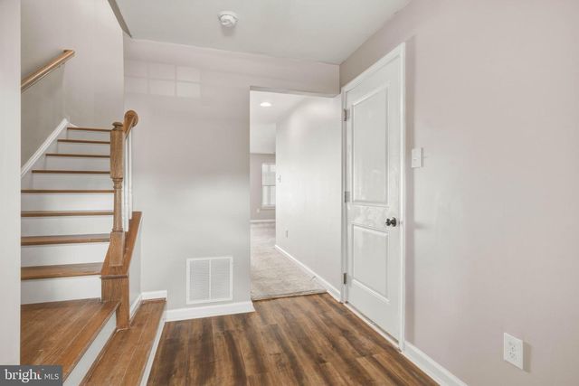 159 VILLAGE GREEN LN, Sicklerville, NJ 08081