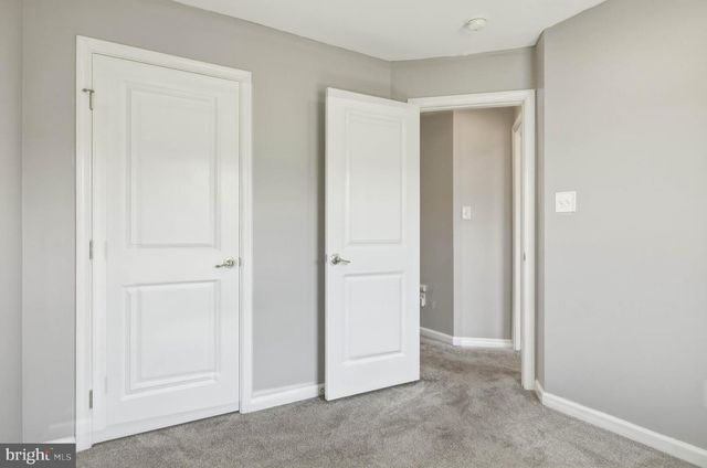159 VILLAGE GREEN LN, Sicklerville, NJ 08081