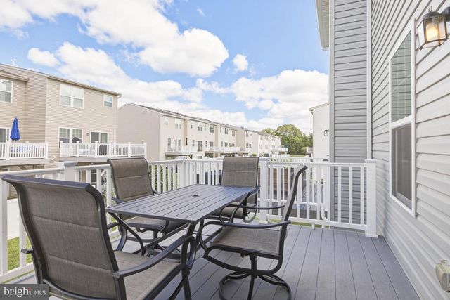 159 VILLAGE GREEN LN, Sicklerville, NJ 08081