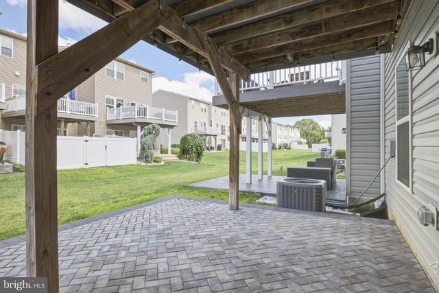 159 VILLAGE GREEN LN, Sicklerville, NJ 08081