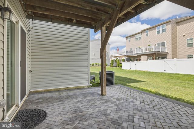 159 VILLAGE GREEN LN, Sicklerville, NJ 08081
