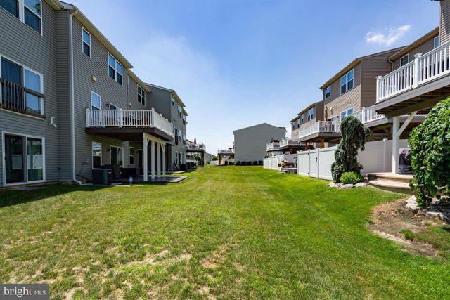 159 VILLAGE GREEN LN, Sicklerville, NJ 08081