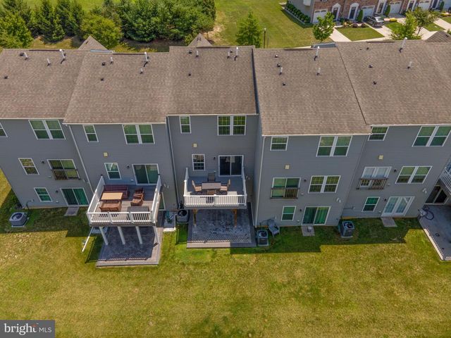 159 VILLAGE GREEN LN, Sicklerville, NJ 08081