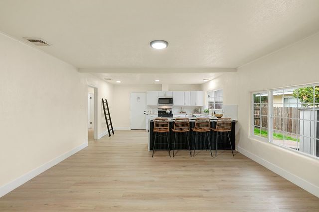 1417 Concord Ave, Modesto, CA 95350