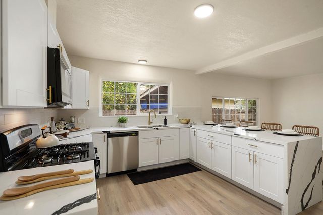 1417 Concord Ave, Modesto, CA 95350