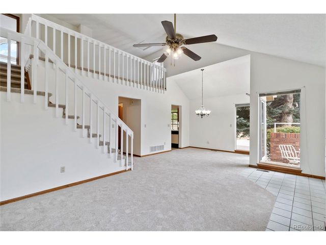 2136 S Scranton Way, Aurora, CO 80014