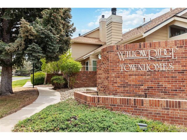 2136 S Scranton Way, Aurora, CO 80014