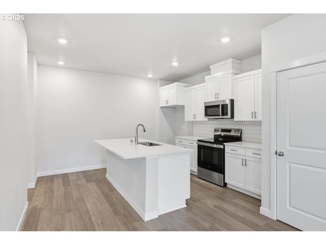 444 Sw 32ND St, Battle Ground, WA 98604