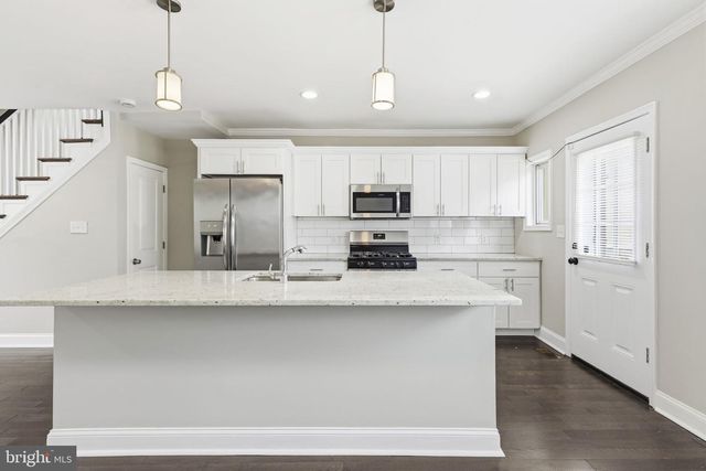 78 N DUNDALK AVE, Dundalk, MD 21222