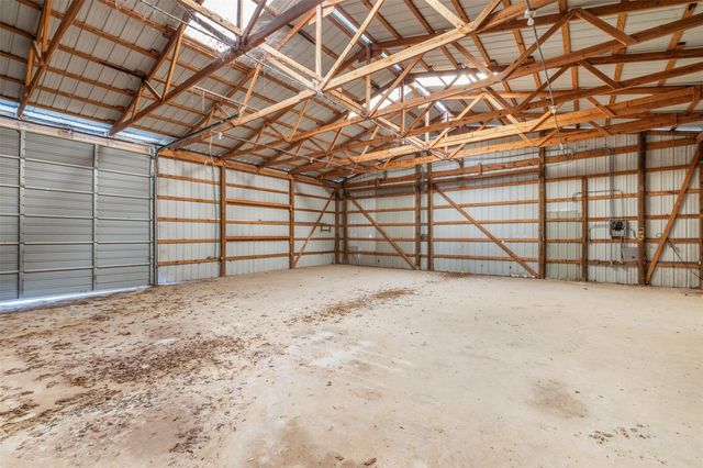 1713 Woody Lane, Sealy, TX 77833