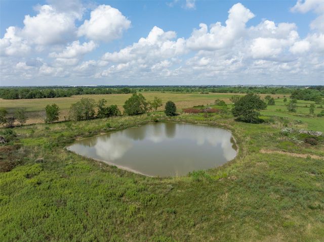 1713 Woody Lane, Sealy, TX 77833