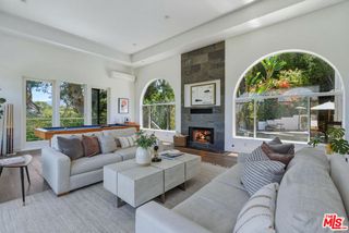 11528 Decente Drive, Studio City (los Angeles), CA 91604