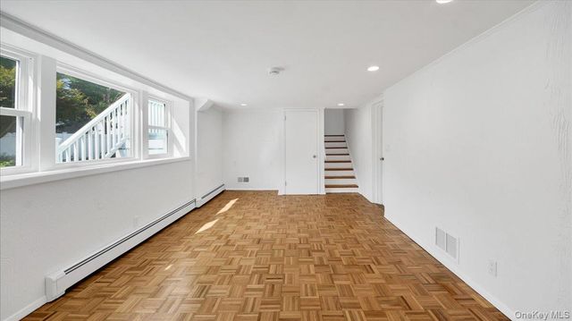 118 Van Etten Boulevard, New Rochelle, NY 10804