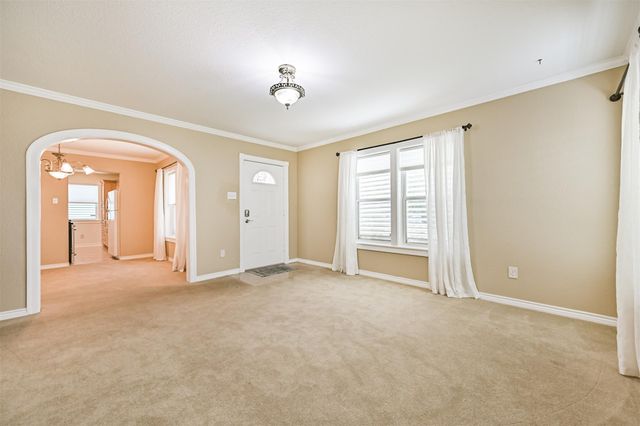 4817 Alamo Drive, Galveston, TX 77551