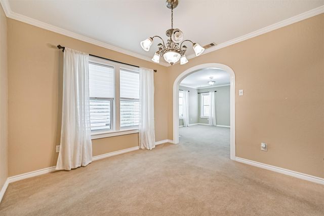 4817 Alamo Drive, Galveston, TX 77551