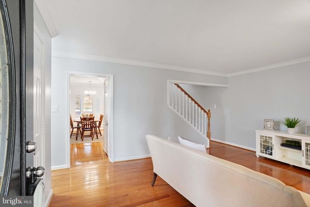 7558 PARK LN, Annandale, VA 22003