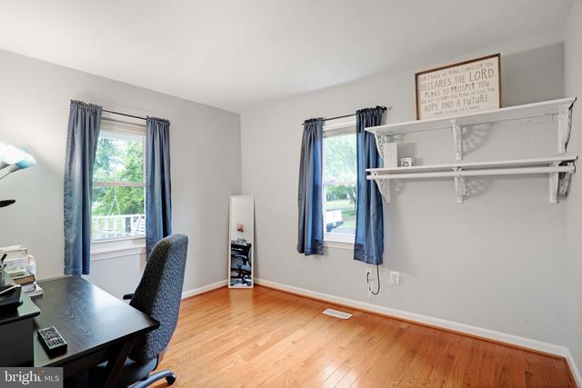 7558 PARK LN, Annandale, VA 22003