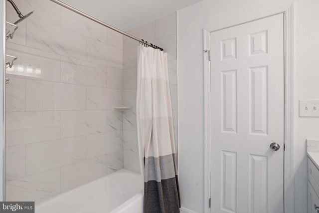 7558 PARK LN, Annandale, VA 22003