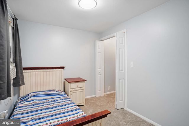 7558 PARK LN, Annandale, VA 22003