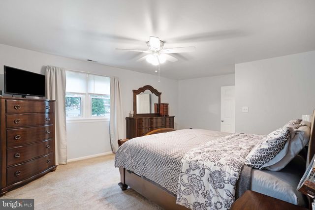 7558 PARK LN, Annandale, VA 22003