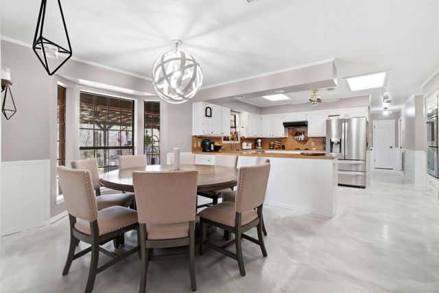 233 Pebble Creek, Livingston, TX 77351