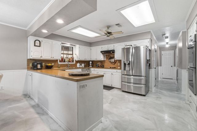 233 Pebble Creek, Livingston, TX 77351