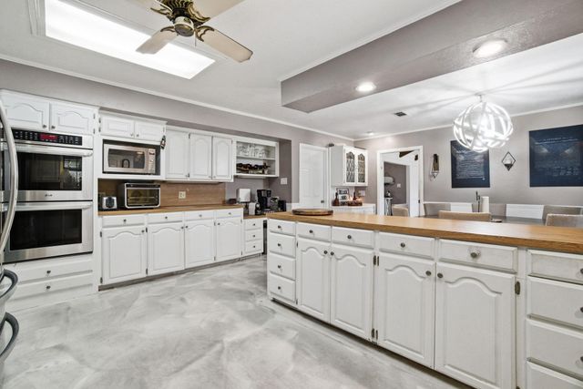 233 Pebble Creek, Livingston, TX 77351