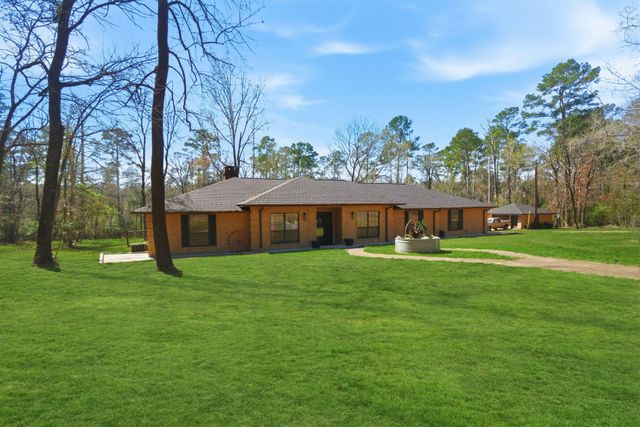 233 Pebble Creek, Livingston, TX 77351