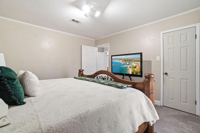 233 Pebble Creek, Livingston, TX 77351