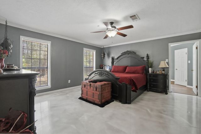 233 Pebble Creek, Livingston, TX 77351