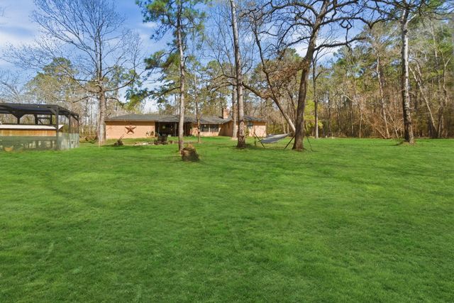 233 Pebble Creek, Livingston, TX 77351